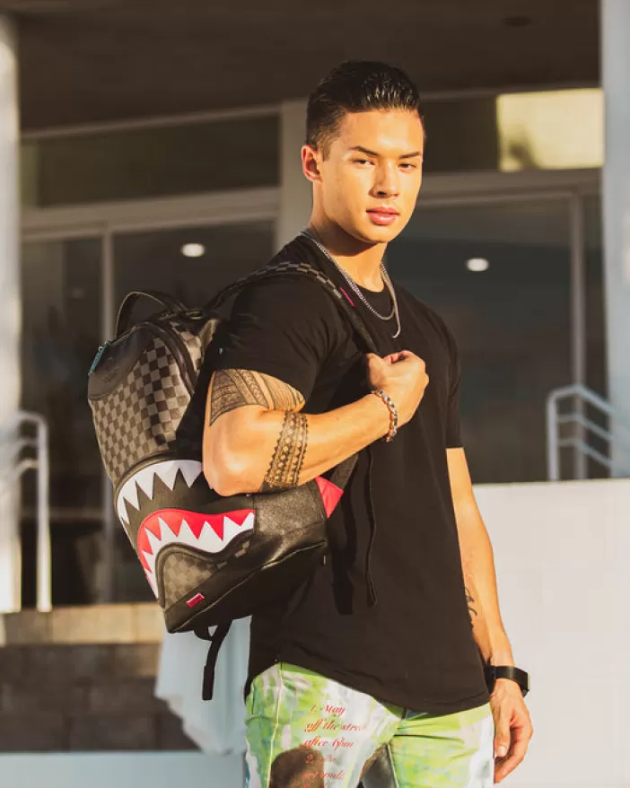 BACKPACKS*Sprayground HENNY AIIR TO THE THRONE BACKPACK (DLXV)