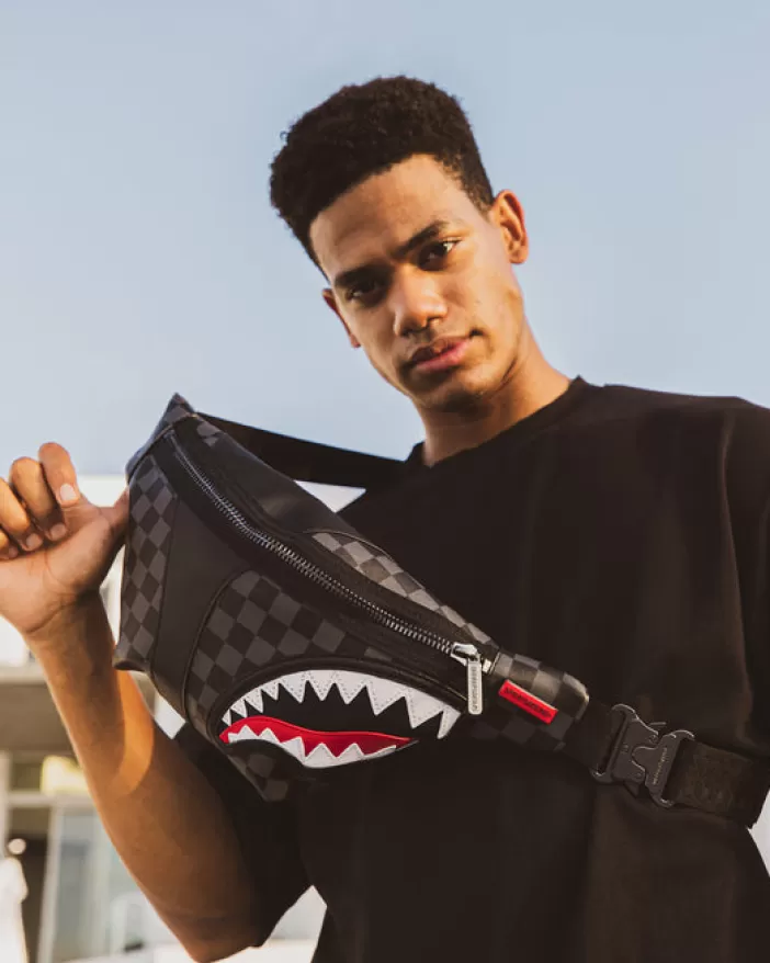 CROSSBODYS*Sprayground HENNY AIIR TO THE THRONE SAVVY CROSSBODY