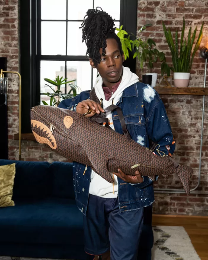 DUFFLES*Sprayground SHARKFINITY SHARK SHAPE DUFFLE