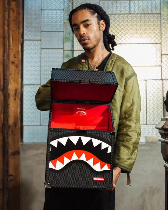 BACKPACKS*Sprayground SPRAYGATTI REVV CHATURANGA SHARK 1900 BACKPACK